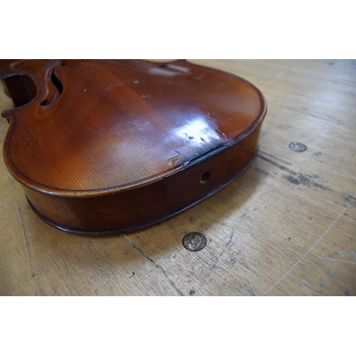 34 - French violin labelled Jt. Derazey Luthier, Mirecourt Vosges, Hors, Concours..., also stamped Jt. De... 