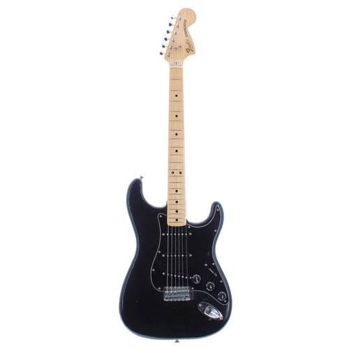 439 - 1979 Fender Stratocaster electric guitar, made in USA, ser. no. S9xxxx7; Finish: black, cracking and... 