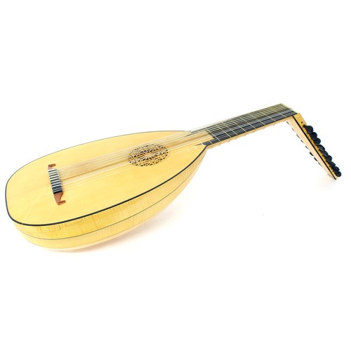 1287 - Fine contemporary lute labelled Arnold Dolmetsch Ltd, Hazelmere, Surrey and inscribed No. 849, 1975 ... 