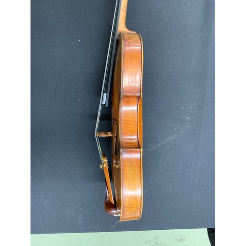 2455 - Interesting early composite violin labelled Jacobus Stainer in Absom..., the two piece back of faint... 