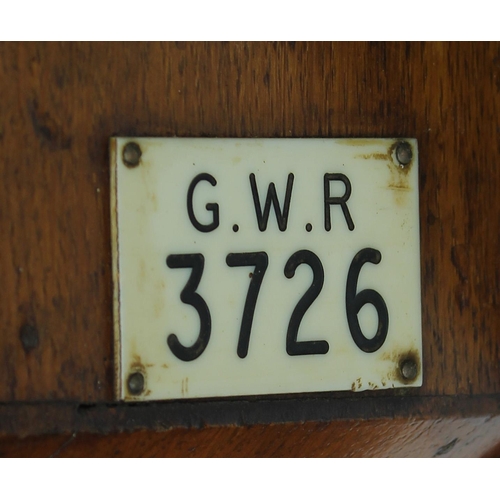 1020 - Great Western Railway (G.W.R) oak single fusee 12