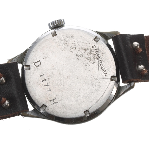 210 - Mulco Deutsches Heer (German army) nickel and stainless steel gentleman's wristwatch, the signed bla... 