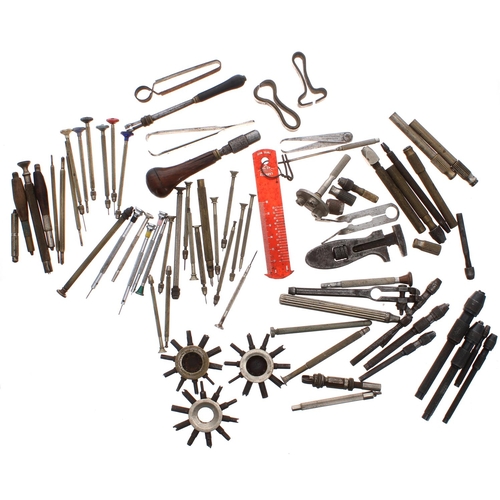 820 - Quantity of watchmaker's tools to include screwdrivers, pin vices, pin holder etc