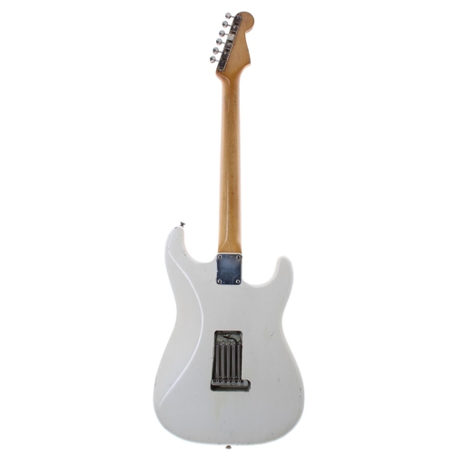 85 - 1962 Fender Stratocaster left-handed electric guitar, made in USA, ser. no. 8xxx0; Body: white refin... 