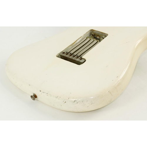 85 - 1962 Fender Stratocaster left-handed electric guitar, made in USA, ser. no. 8xxx0; Body: white refin... 