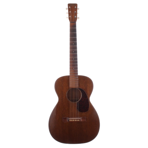 82 - 1961 C.F. Martin 0-15 acoustic guitar, made in USA, ser. no. 1xxxx8; Body: mahogany, light checking,... 