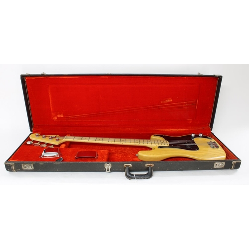 90 - 1976 Fender Precision Bass guitar, made in USA, ser. no. 7xxxx1; Body: natural finish, a few minor l... 