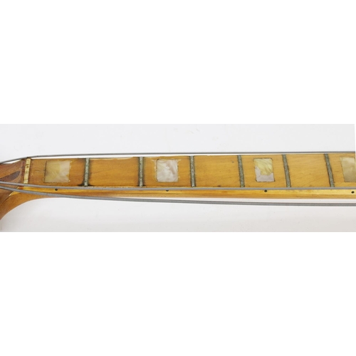 91 - 1974 Fender Jazz Bass guitar, made in USA, ser. no. 6xxxx7; Body: natural finish, relacquered/varnis... 