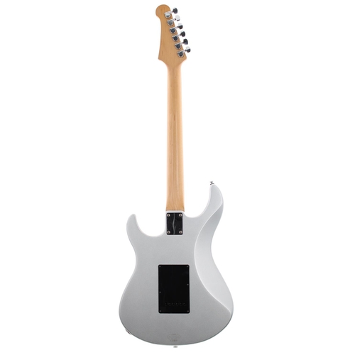 96 - Yamaha Pacifica PAC 112X electric guitar; Body: metallic silver finish, a few minor impact dings; Ne... 