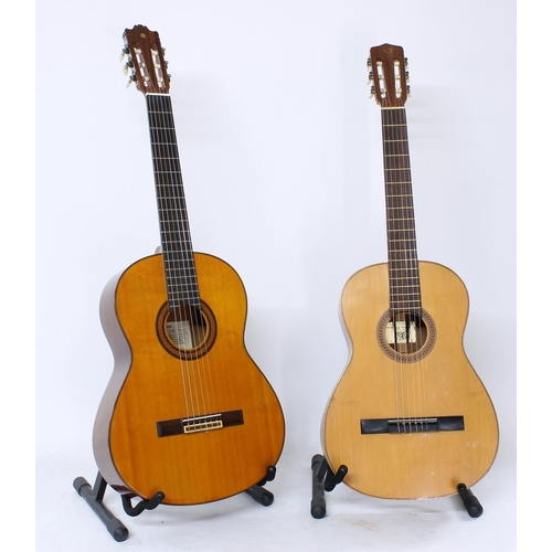 499B - Two classical guitars to include a Yamaha G-231 II, soft bag and another labelled Vincente Sanchis, ... 