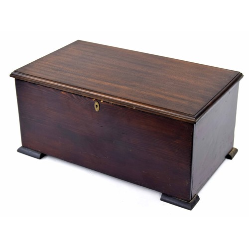 1356 - Old mahogany cased music box, the movement with 6