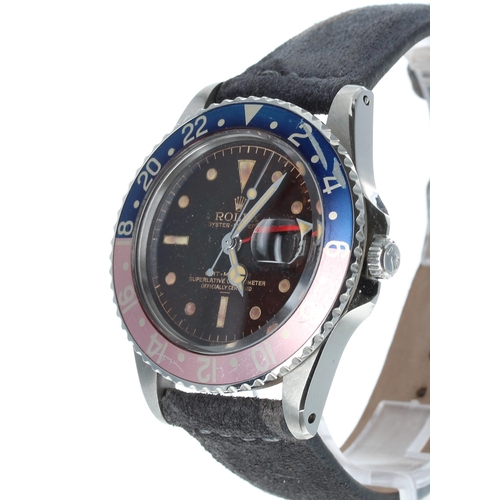 65 - Rare Rolex Oyster Perpetual GMT-Master stainless steel gentleman's wristwatch with the gilt underlin... 