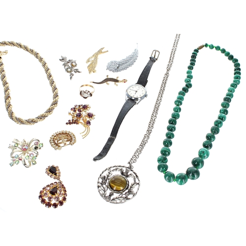 87 - Selection of antique and later jewellery to include a watch Albert chain with fob, assorted mostly r... 