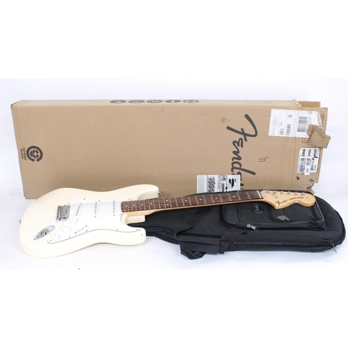 81 - 2018 Fender Albert Hammond Jr. Stratocaster electric guitar, made in Mexico, ser. no. MX18xxxxx6; Bo... 