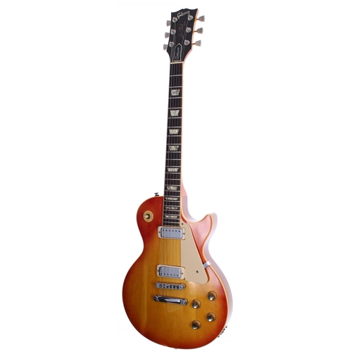 150 - 1977 Gibson Les Paul Deluxe electric guitar, made in USA, ser. no. 7xxxxx7; Body: cherry sunburst fi... 