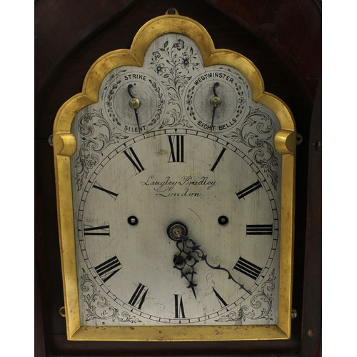 1520 - Large mahogany triple fusee boardroom gothic bracket clock with bracket, the 7.5