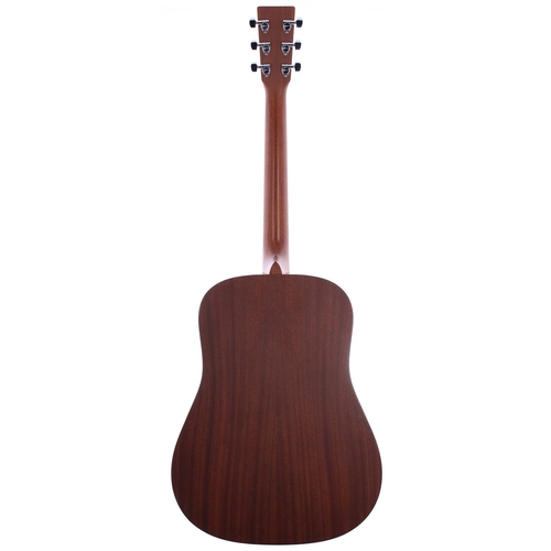 196 - 2009 C.F. Martin D-15 M acoustic guitar, made in USA, ser. no. 1xxxxx5; Body: mahogany; Neck: mahoga... 