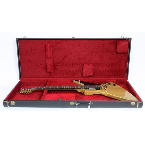 216 - 1980 Gibson Explorer II E2 electric guitar, made in USA, ser. no. 8xxxxxx4; Body: walnut finish; Nec... 