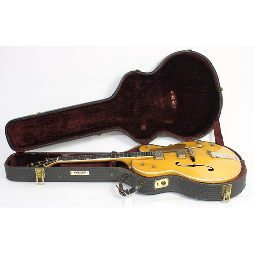 271 - 1958 Gretsch Country Club hollow body electric guitar, made in USA, ser. no. 2xxx1; Body: natural fi... 