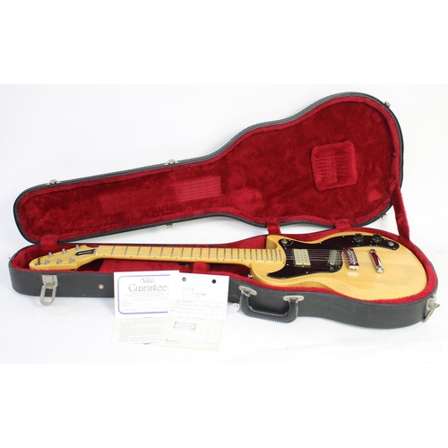 312 - 1976 Gibson Marauder electric guitar, made in USA, ser. no. 00xxxxx7; Body: natural solid two-piece ... 