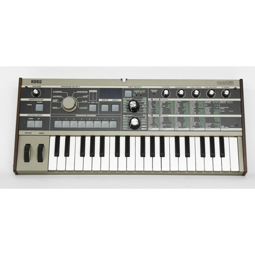 3077 - Korg Micro Korg synthsizer/Vocoder keyboard