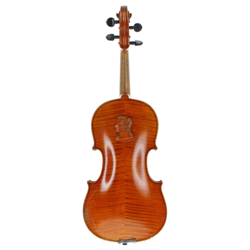 2042 - Interesting violin by and labelled Ernst Glasel, fecit anno 1924, bearing a relief bust portrait of ... 