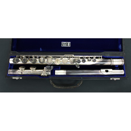 1643 - Ray Swinfield - Fine solid silver alto flute by and stamped The Haynes Flute Mfd. by WM.S. Haynes Co... 