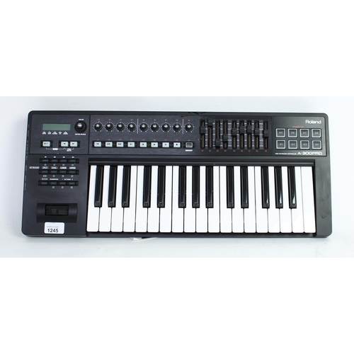 3045 - Roland A-300 Pro midi keyboard controller