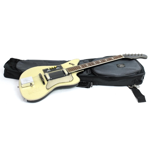 240 - 1961 Eko Ekomaster 400 electric guitar; Body: gold sparkle finish top upon black back, scuffs and sc... 