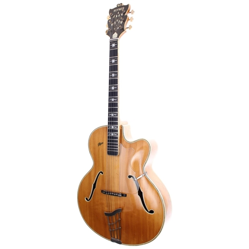 172 - 1959 Hofner Committee archtop acoustic guitar, made in Germany, ser. no. 3xx9; Body: blonde finished... 