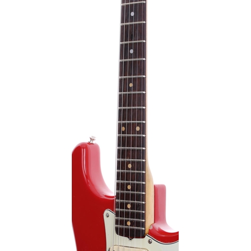 324 - 1962 Fender Stratocaster electric guitar, made in USA, ser. no. 9xxx5; Body: Dakota red refinish, ex... 