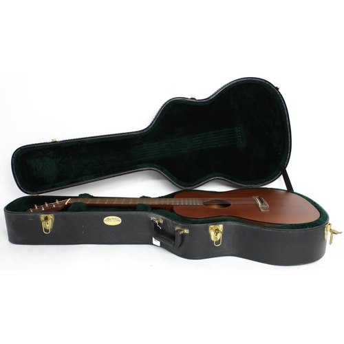 392 - 2011 C.F. Martin 00-15 left-handed acoustic guitar, made in USA, ser. no. 1xxxxx3; Body: mahogany, l... 