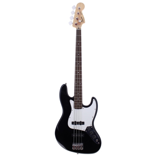 411 - 1994 Squier by Fender Jazz bass guitar, made in Korea, ser. no. CN4xxxx1; Body: black finish, surfac... 