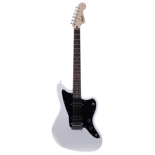 416 - 2018 Squier by Fender Affinity Series Jazzmaster electric guitar, made in China; Body: white finish;... 