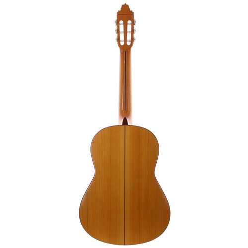 1221 - 2001 Valeriano Bernal Maestro Flamenco guitar; Back and sides: natural cypress; Top: natural spruce;... 