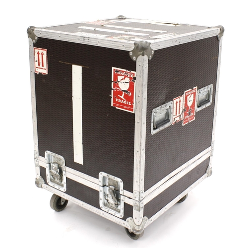 620 - Gary Moore - heavy duty flight case on wheels, enclosing a rack mount interior bearing various tape ... 