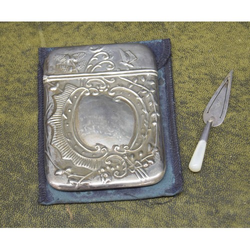 685 - Repousse silver card case, with a spring hinged cover, maker Ari D Norman, London 1993, 4