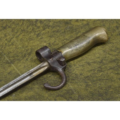 680 - French Lebel pattern bayonet, with hooked quillon and 22