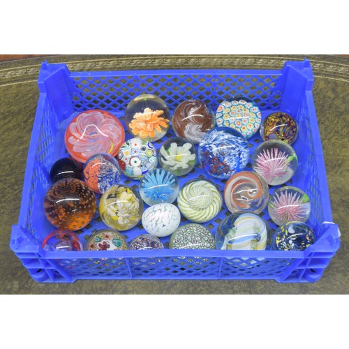 693 - Selection glass paperweights; to include Millefiori, bubble inclusion and swirl examples... 