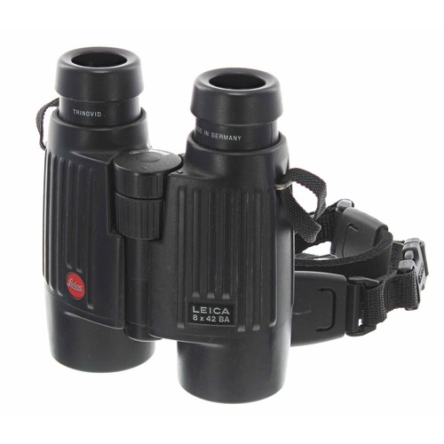 703 - Leica Trinovid 8x42 BA binoculars, made in Germany, serial no. 1134190, neoprene neck strap... 