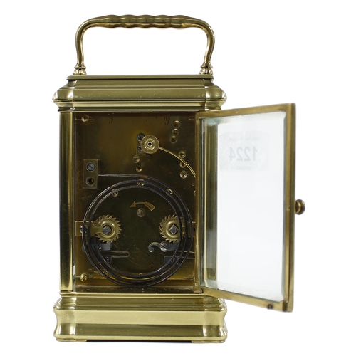 1224 - Good repeater carriage clock striking on a gong, the movement back plate stamped no. 1941 and the di... 