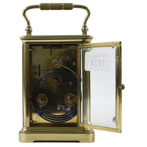 1234 - French carriage clock striking on a gong, within a corniche brass case, 6.5