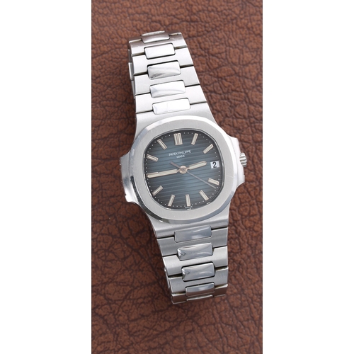 70 - A Very Fine Patek Philippe Nautilus automatic gentleman's stainless steel wristwatch, reference no. ... 