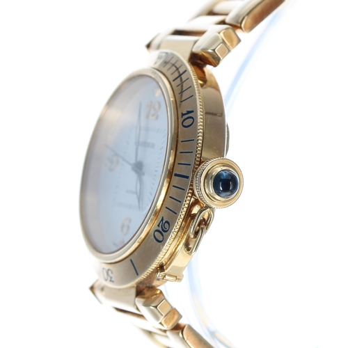 77 - Cartier de Pasha 18ct automatic gentleman's wristwatch, reference no. 2392, serial no. MG28xxxx, sil... 