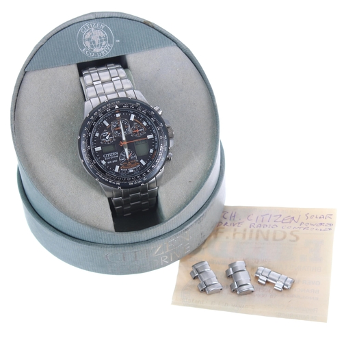 191 - Citizen Eco-Drive WR200 Radio Controlled stainless steel gentleman's wristwatch, reference no. U600-... 