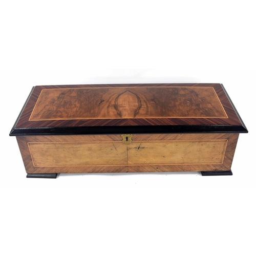 1427 - Good walnut and rosewood crossbanded music box, the 11