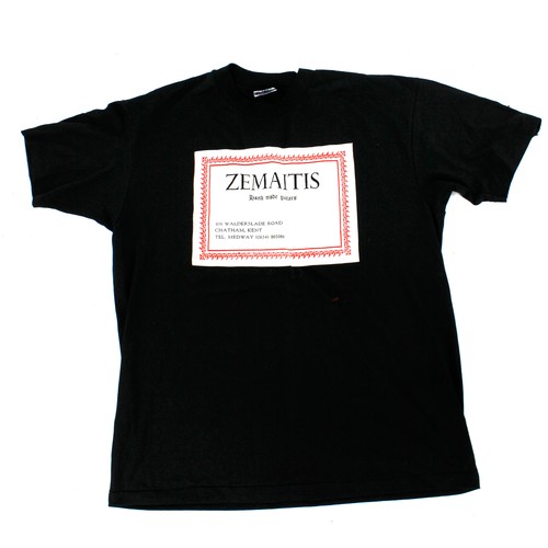 599 - Tony Zemaitis - five extra large T-shirts, printed with the classic Zemaitis guitar label to the fro... 