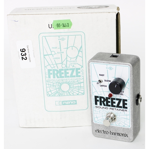 932 - Electro-Harmonix Nano Freeze sound retainer guitar pedal, boxed