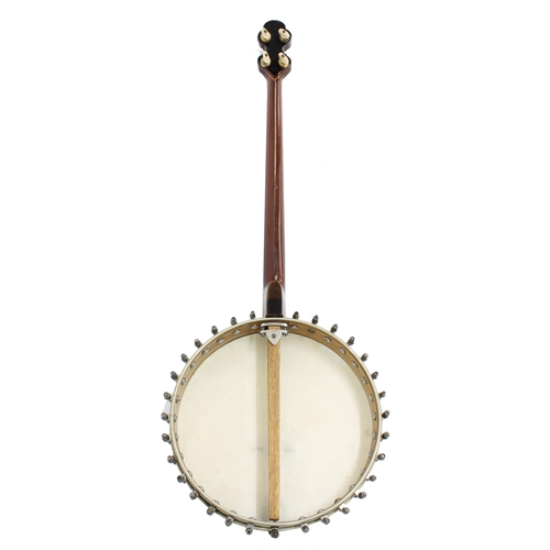 1521 - Four string unnamed banjo, with 12