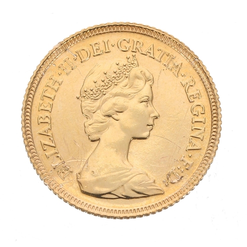 243 - Elizabeth II 1982 half sovereign coin, 4gm